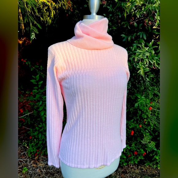 Sara Bentley Chico turtleneck sweater - Picture 3 of 5